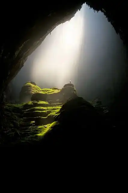 cavern-or-cave image