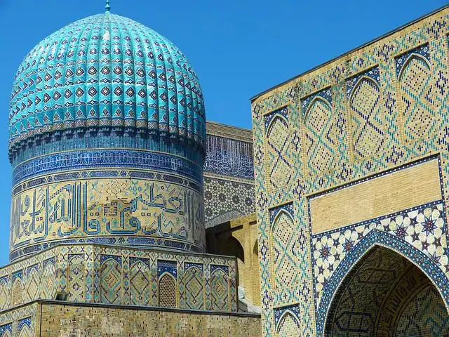 mausoleum image