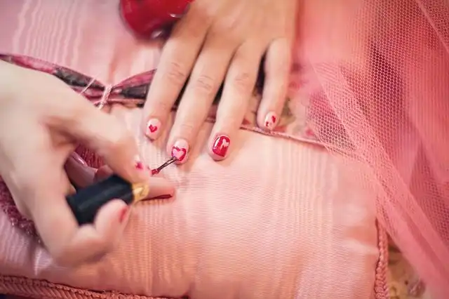 nail-polish image