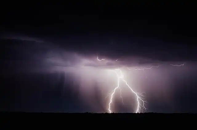 thunderbolt image